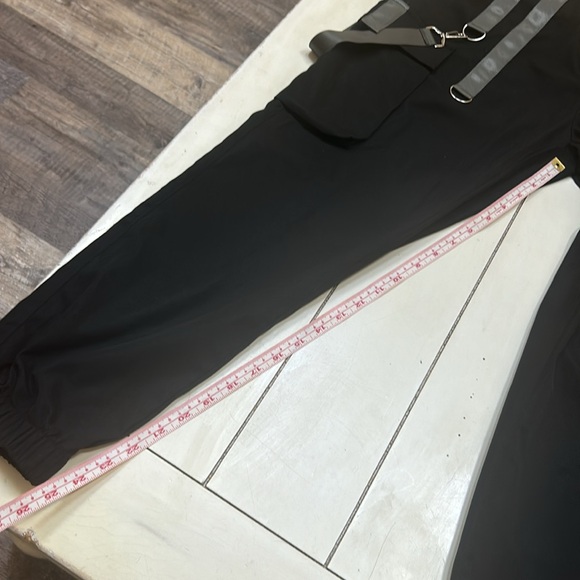 Manfinity Men's Flap Pocket Cargo Pants With Straps size M - Picture 4 of 9